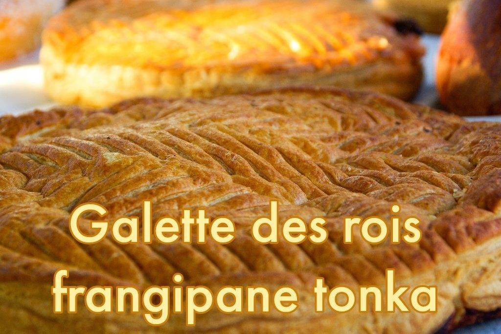 Galette des rois à la frangipane et à la fève tonka, pâte feuilletée dorée et rayée