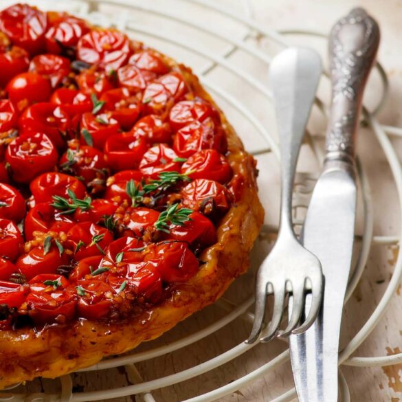 Tarte Tatin à la tomate au poivre sauvage de Madagascar