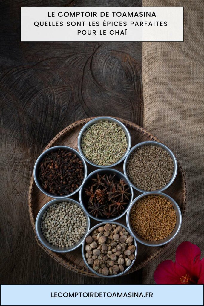 Les épices du chaï pour parfumer un thé noir au lait