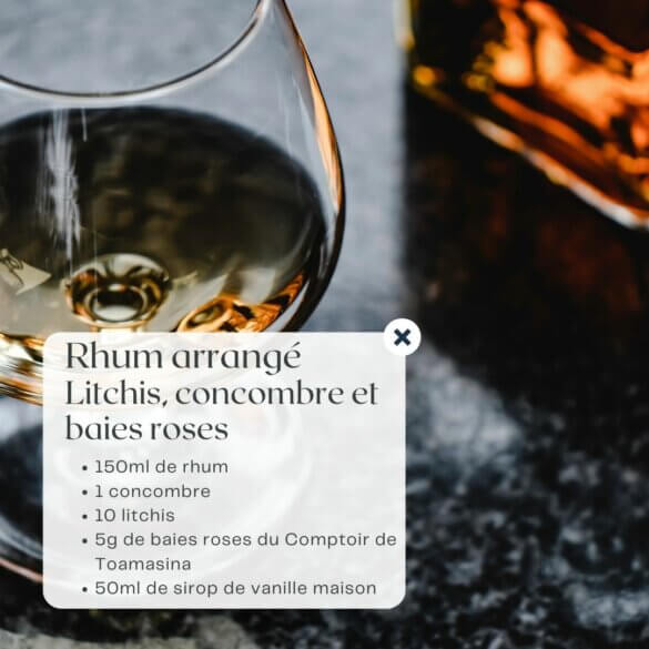 Rhum Arrangé Litchis, Concombre et Baies Roses