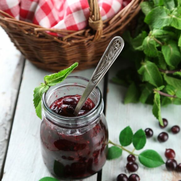Confiture ou gelée de groseilles deux préparations savoureuses ! Confiture ou gelée de groseilles deux préparations savoureuses !