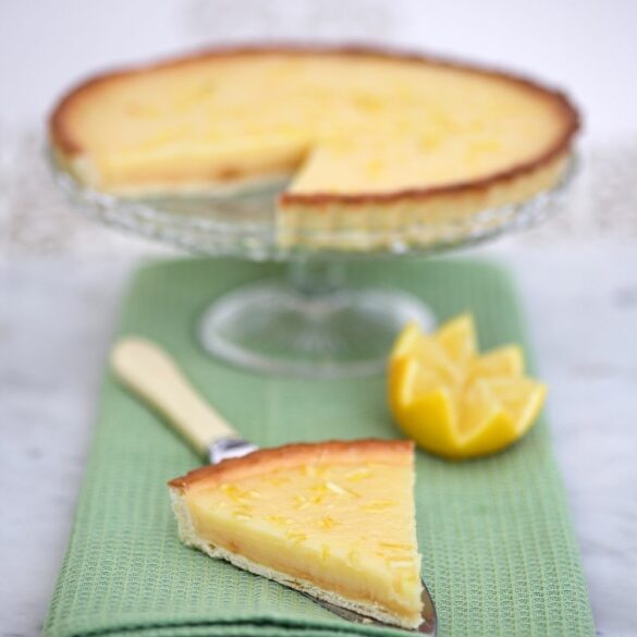 Tarte au citron au sabayon et pignons de pin Tarte au citron au sabayon et pignons de pin