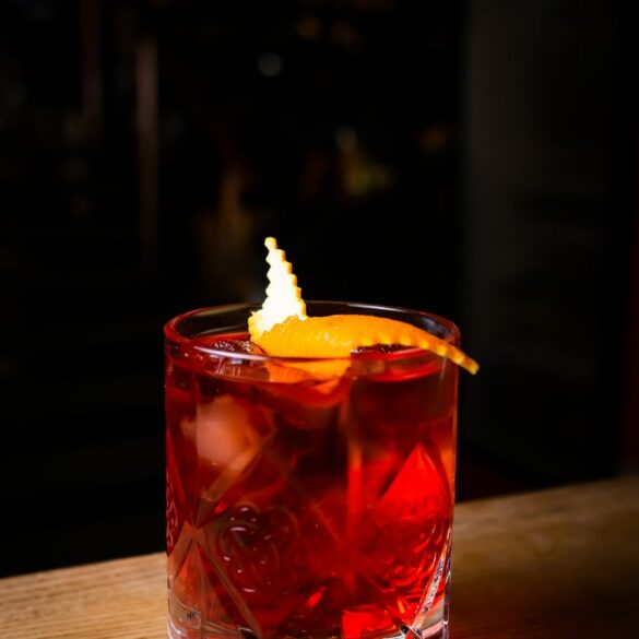 Le Mezcal Negroni Quand l'Italie rencontre le Mexique (et le Népal)