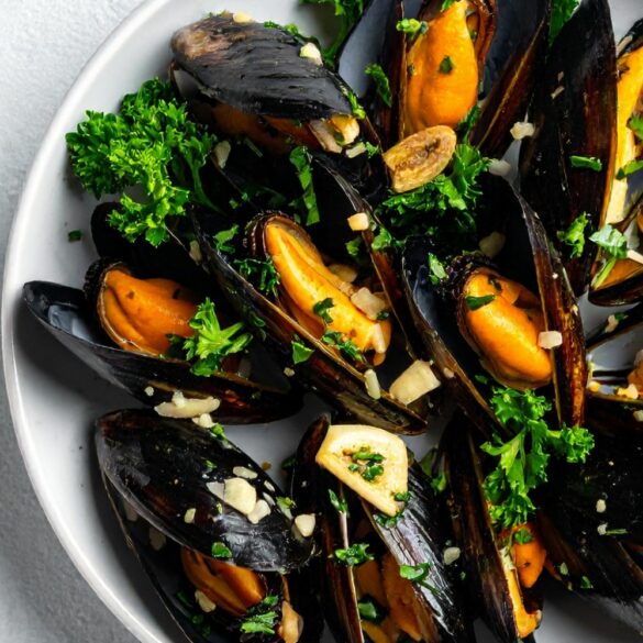 Moules à la Vapeur à l'Ail et au Beurre La Recette Facile et Inratable