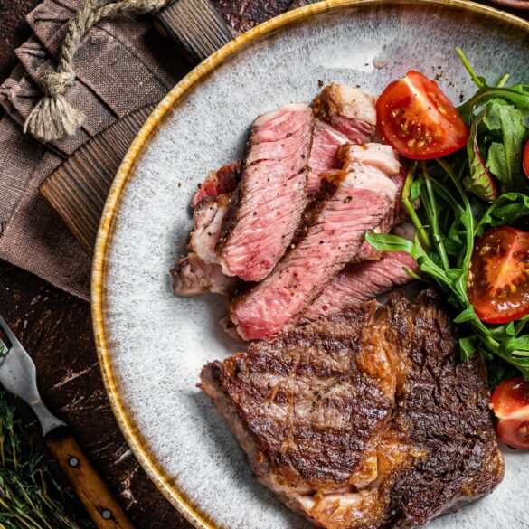 Côte de boeuf, sauce au poivre blanc Muntok
