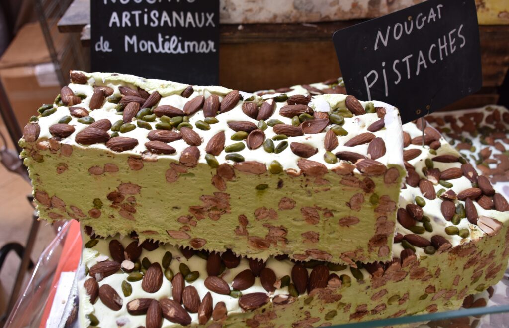 Nougat blanc maison aux amandes et pistaches